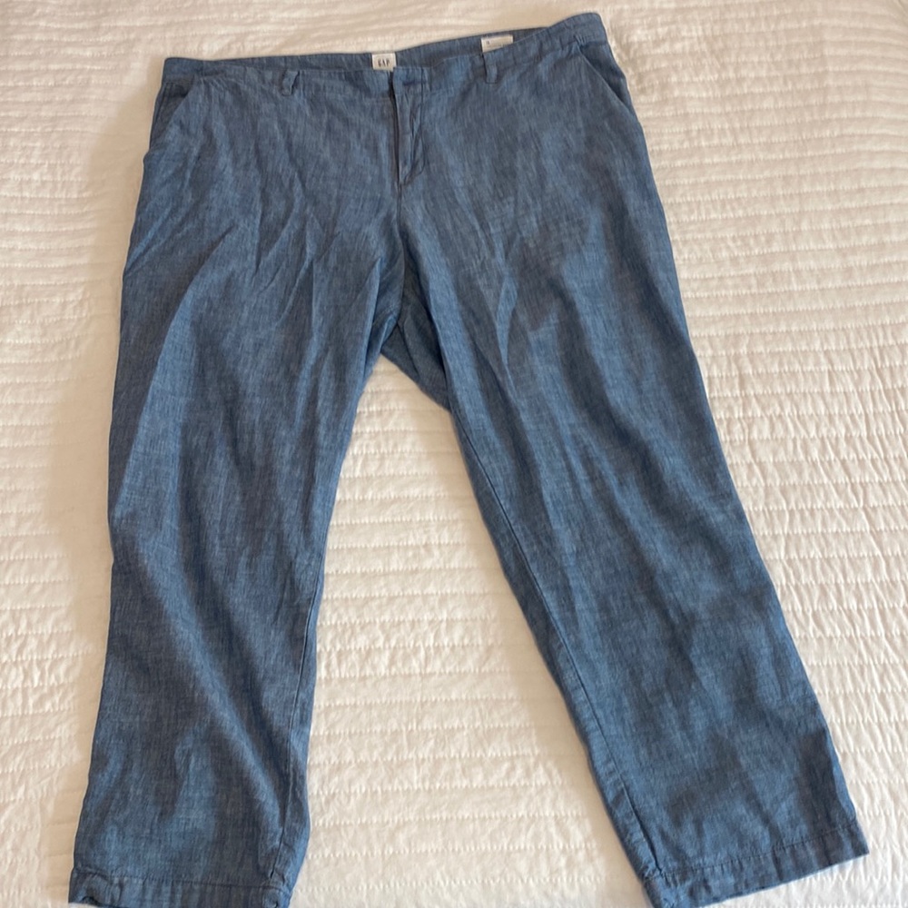 Gap girlfriend Jean khakis